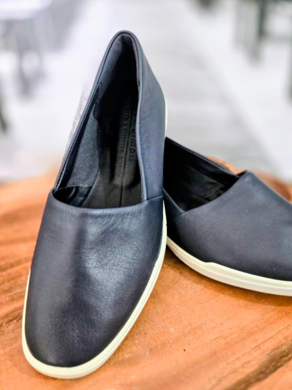 NEW ECCO Simpil Navy Blue Leather Slip-On Sneaker Loafers Sz 39 US 8-8.5